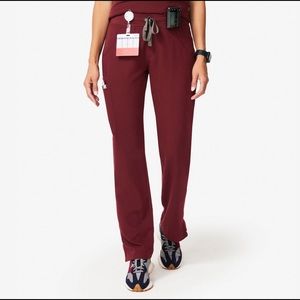 Kade Cargo scrub pants Figs